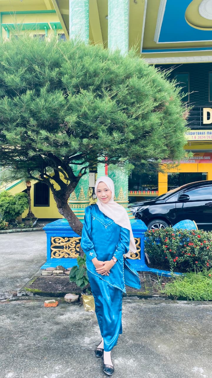 Az Zahra Aulya Mahasiswa Sekolah Tinggi Ilmu Administrasi Lancang Kuning