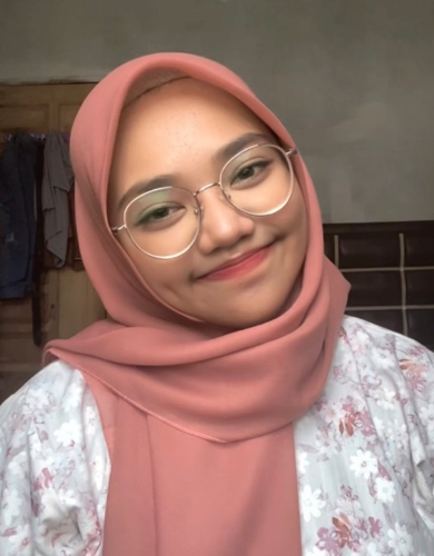 Your Career Speak English—Do you? Tengku Nurazlina Rahmi (2510090811037) Sekolah Tinggi Ilmu Admintrasi Lancing Kuning Dumai Program Studi Administrasi Negara B Semester 1