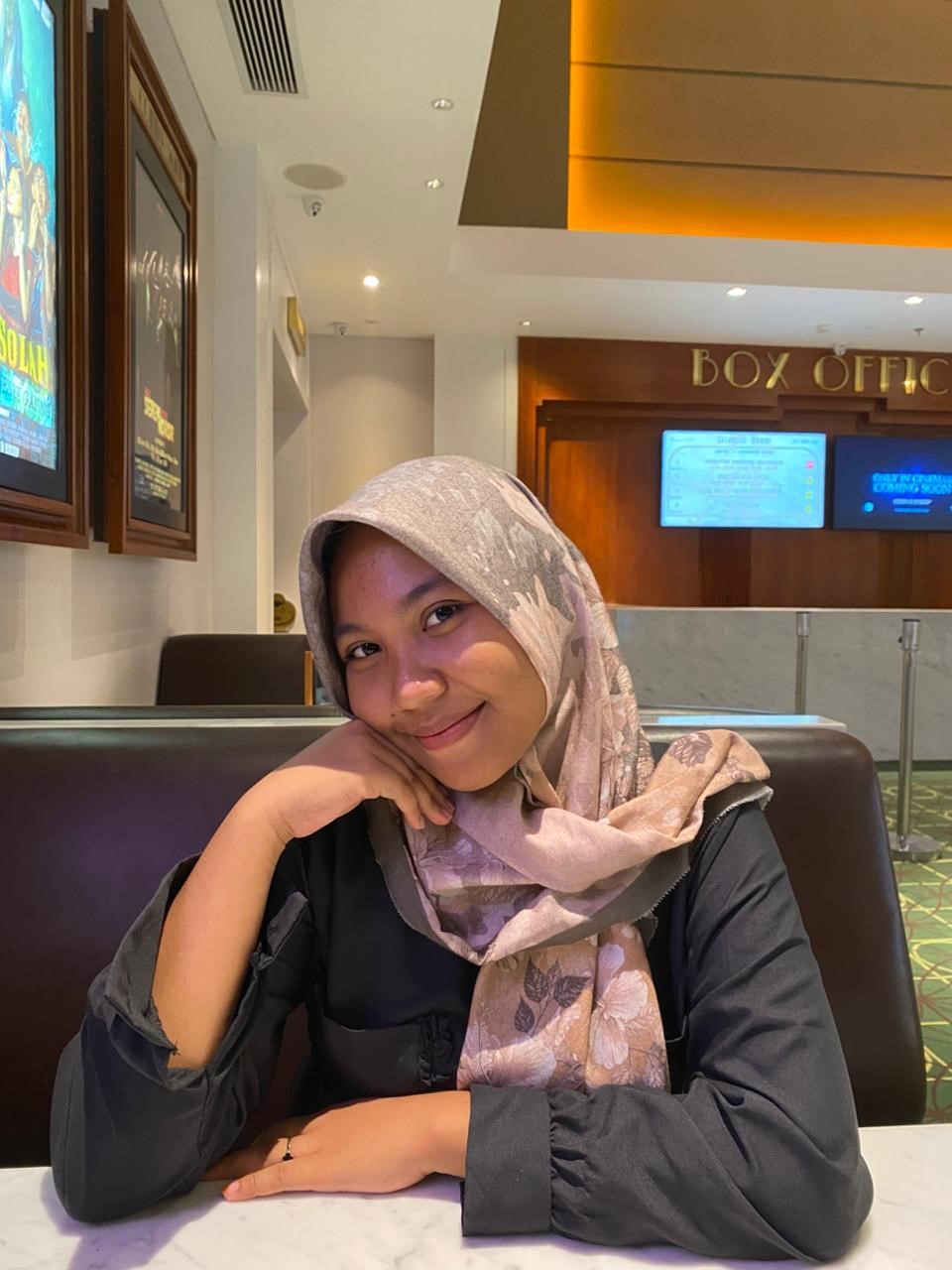SILVI DINA OTAFIANI Mahasiswa Sekolah Tinggi Ilmu Administasi Lancang Kuning Administrasi Negara Kelas I D