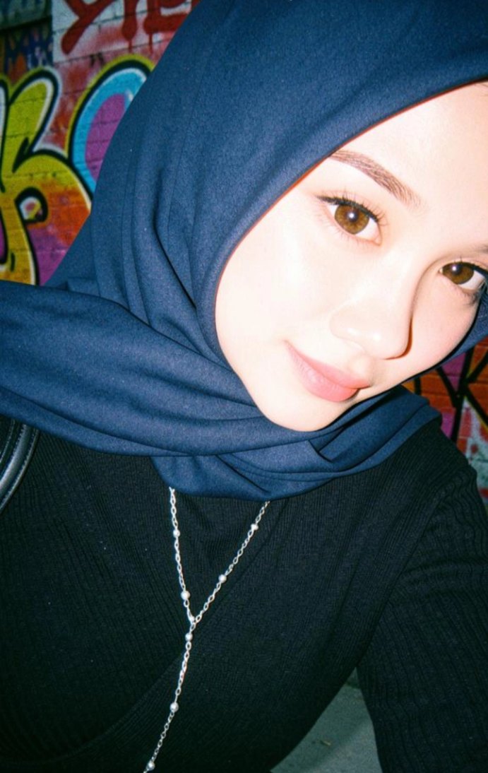 Tazkia Della Azhuri